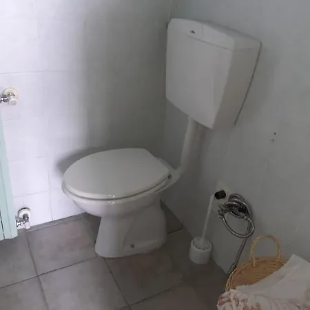 Casa Andrea Mensa *
